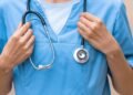 Como é a rotina de um estudante de medicina? Mitos e verdades