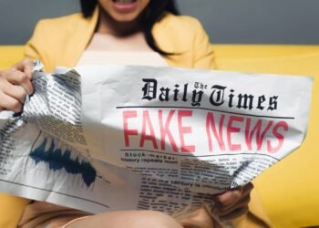 Como identificar desinformação? 5 passos para não cair em fake news