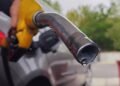 Gasolina vai subir? Entenda como o preço do petróleo afeta seu bolso