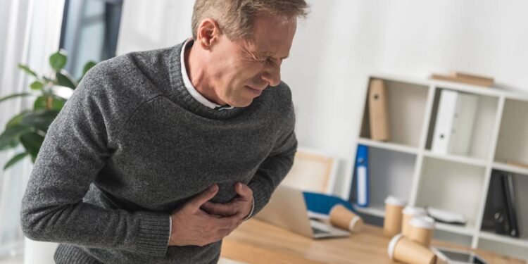 Coração acelerado: quando é ansiedade e quando pode ser um infarto?
