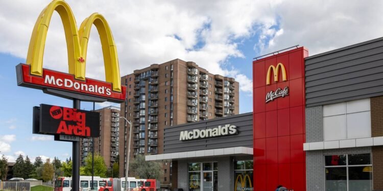 O segredo do McDonald's: 5 itens que só existem em outros países