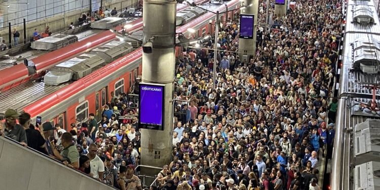'Burnout' no trabalho: 7 sinais de que sua jornada está te adoecendo