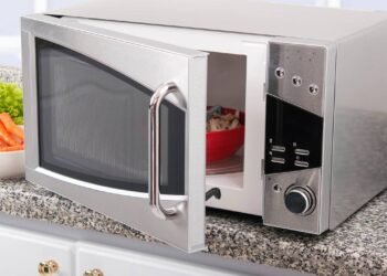 A invenção do micro-ondas mudou para sempre a nossa cozinha; entenda
