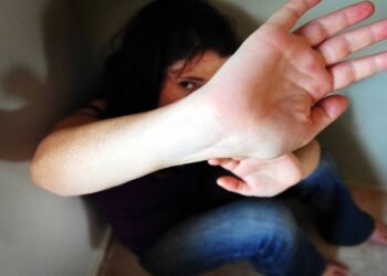 Violência contra a mulher: como denunciar de forma segura?