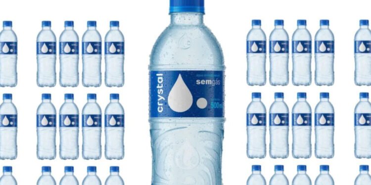 Comprei água Crystal contaminada; quais os meus direitos de consumidor?