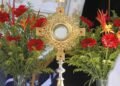 5 cidades para vivenciar a tradição dos tapetes de Corpus Christi no Brasil