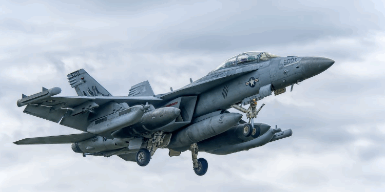 Queda de B-52 nos EUA: relembre 5 acidentes aéreos militares