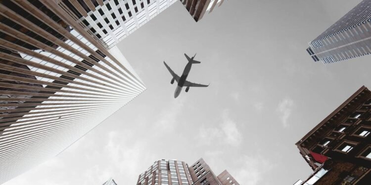 Medo de voar? 7 dicas de especialistas para viajar de avião tranquilo
