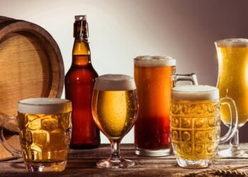 Cerveja zero álcool engorda? Tire as principais dúvidas
