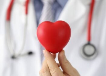 Novo colapso de Eriksen: cardiologista explica o risco de mal súbito em atletas