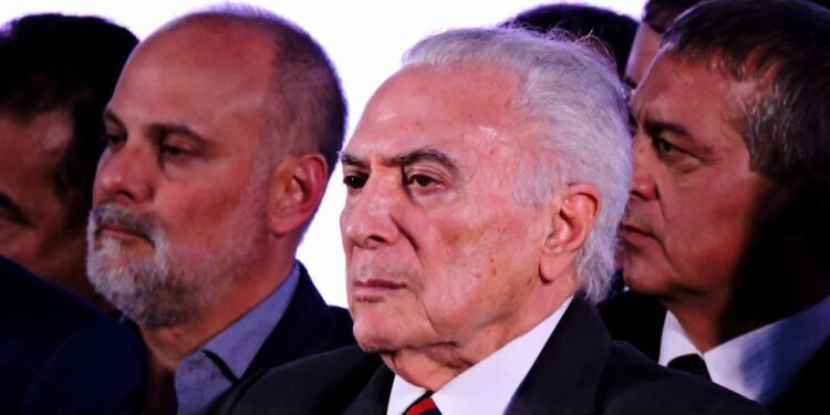 5 vices que viraram protagonistas na história política do Brasil
