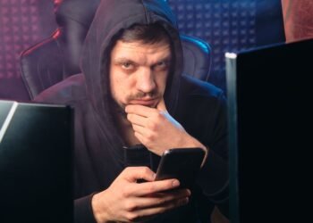 5 golpes financeiros que usam prêmios para enganar as vítimas