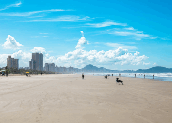 Por que o mar recua? Especialistas explicam fenômeno