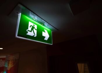 Como funciona um protocolo de evacuação por risco biológico?