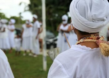 Racismo religioso: saiba como identificar e onde denunciar este crime