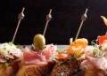 Tapas em Barcelona: um guia dos melhores bairros e petiscos típicos