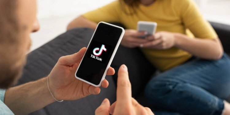 Por que o algoritmo do TikTok sabe exatamente do que você gosta?