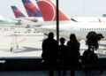 7 dicas de ouro para evitar perrengues em aeroportos e durante o voo