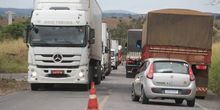 BR-116: conheça 5 pontos de atenção na 'Rodovia da Morte'