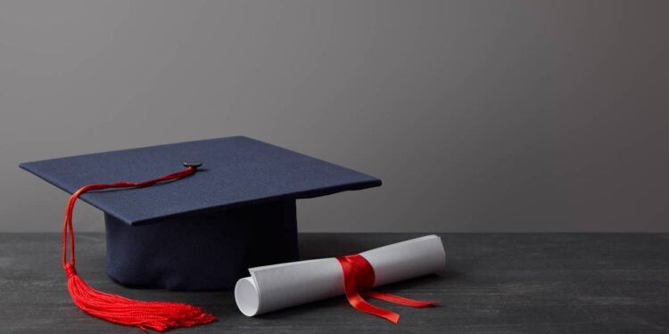 Meu diploma vale para concurso? Saiba se sua formação é aceita