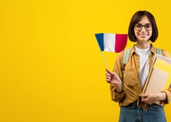 Quer estudar na França? Conheça os programas de intercâmbio