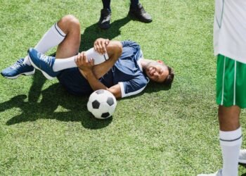 “Lesões no Futebol: O Que os Clubes Não Contam e Você Precisa Saber Antes da Próxima Copa”