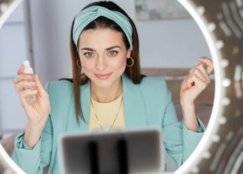 Como se tornar um influenciador digital de sucesso? Veja 5 dicas