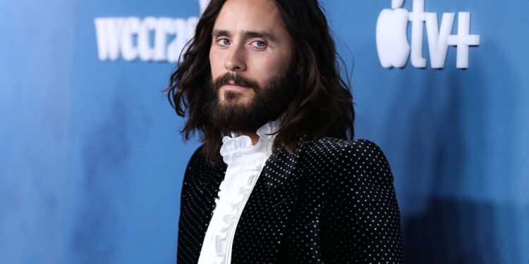 O caso Jared Leto: o que se sabe das acusações de agressão sexual