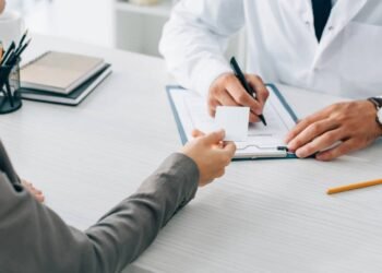 Planos de saúde em crise? Entenda aumento das mensalidades