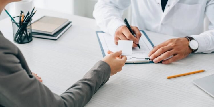 Planos de saúde em crise? Entenda aumento das mensalidades