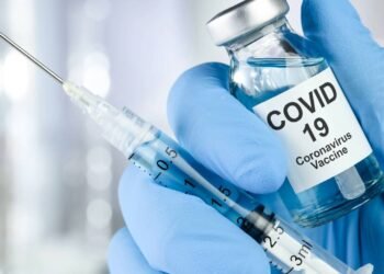 Vacina da Covid-19 atualizada para 2026: quem pode tomar e onde encontrar
