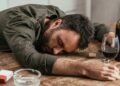Alcoolismo: como identificar os sinais e onde buscar ajuda profissional