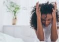 Enxaqueca: 7 sinais de que sua dor de cabeça precisa de atenção