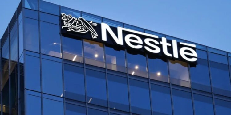 Nestlé demite 16 mil no mundo; Brasil terá cortes ou contratações?