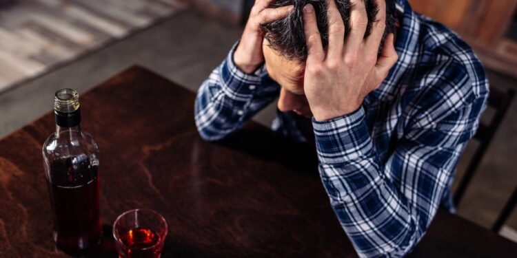 Como a semaglutida age no cérebro para tratar dependência de álcool