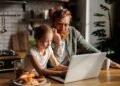 Aplicativos de controle parental: como funcionam e qual escolher