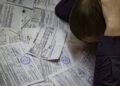 Como conter o estresse gerado pelo superendividamento na família