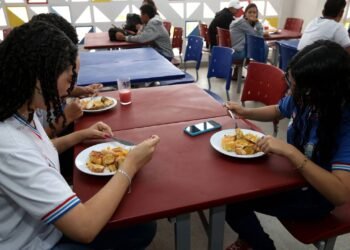 Merenda no DF: como funciona o programa de alimentação escolar