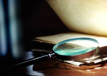Como um artigo de pesquisa científica é avaliado antes de ser publicado