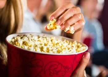 Pipoca de cinema em casa: 3 receitas para deixar a sua mais gostosa