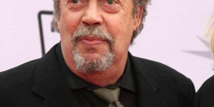 Tim Curry: o legado de resiliência do ator que marcou gerações