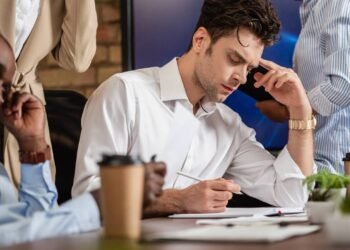 5 sinais de que você precisa mudar de emprego urgentemente