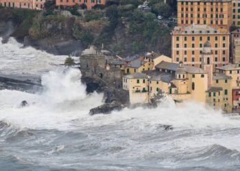 Meteotsunami: entenda o fenômeno atmosférico no mar da Espanha