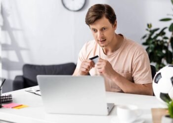 Vício em jogos online e apostas: saiba onde buscar ajuda gratuita no SUS