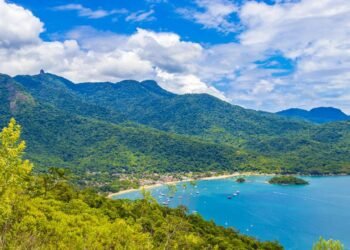 5 destinos brasileiros para aproveitar os feriados de outubro e novembro