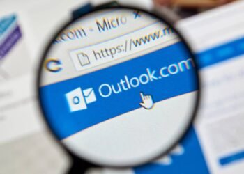 Como resolver falhas de envio e lentidão no Outlook no trabalho