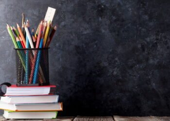 Material escolar 2025: veja dicas de como economizar