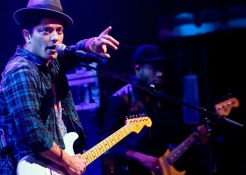 Bruno Mars é o cantor mais rico do mundo? Veja a fortuna do astro