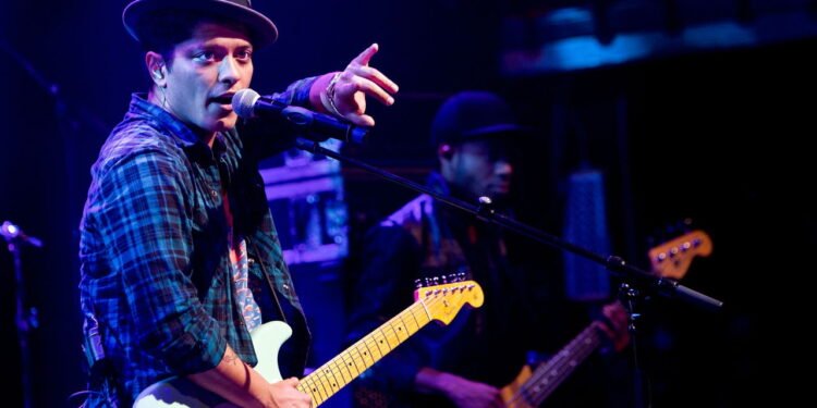 Bruno Mars é o cantor mais rico do mundo? Veja a fortuna do astro