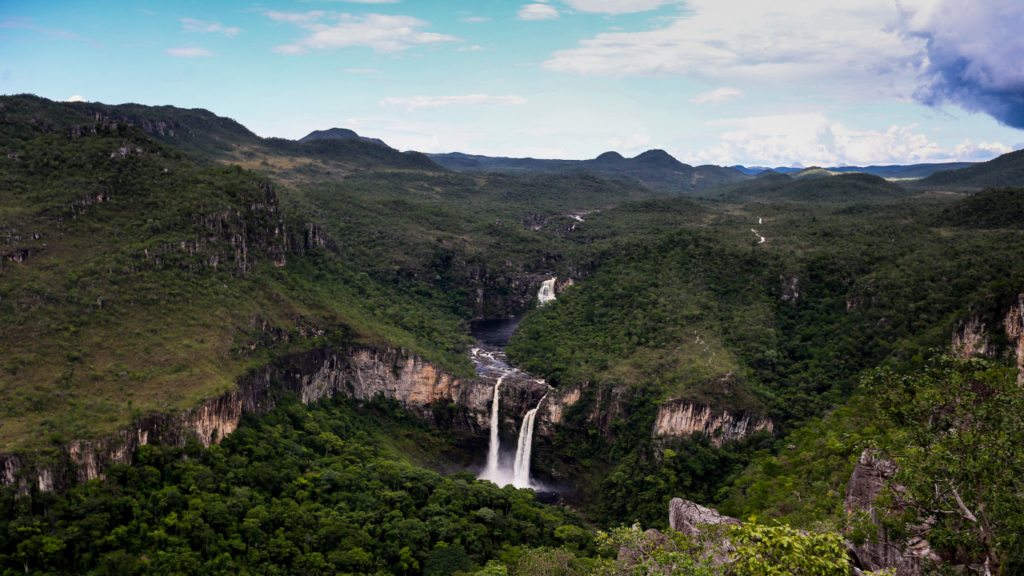 Apenas brasileiros aventureiros visitam este passeio encantador